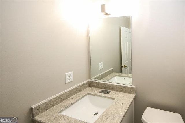 121 Stoneforest Drive, Woodstock, GA 30189