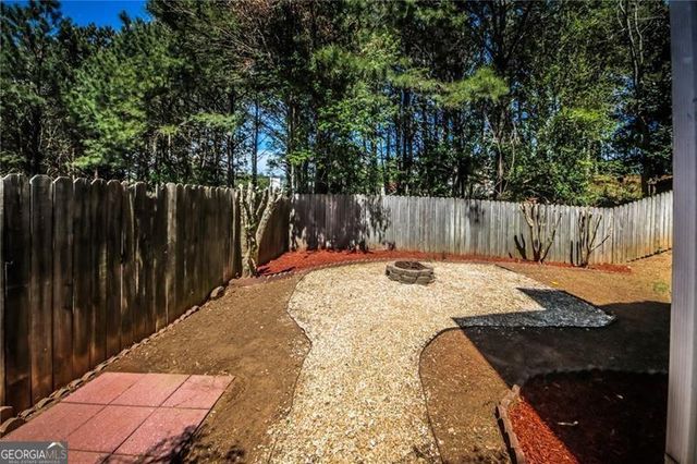 121 Stoneforest Drive, Woodstock, GA 30189