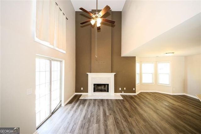 121 Stoneforest Drive, Woodstock, GA 30189