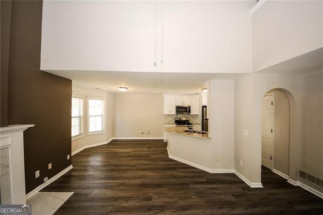121 Stoneforest Drive, Woodstock, GA 30189