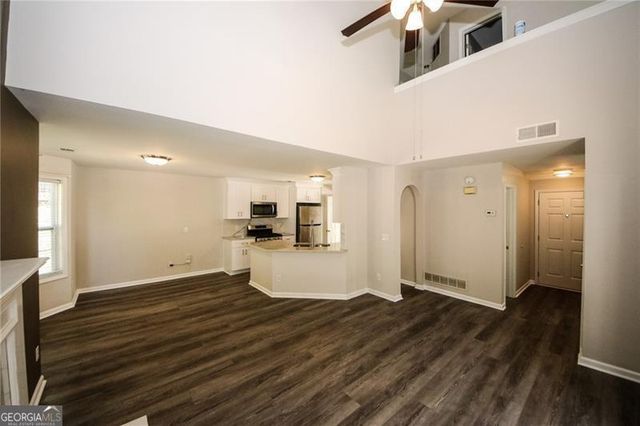 121 Stoneforest Drive, Woodstock, GA 30189