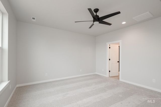 2940 N Schimigadoon Way, Eagle, ID 83616