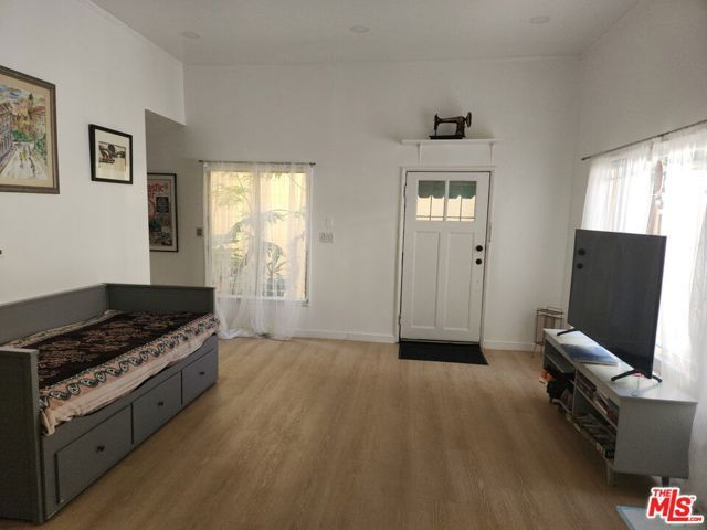 1028 N Hayworth Avenue, West Hollywood, CA 90046