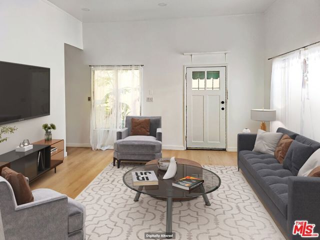 1028 N Hayworth Avenue, West Hollywood, CA 90046