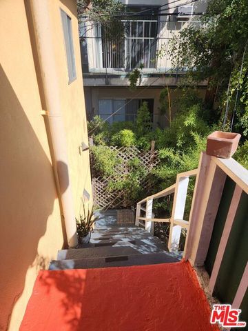 1028 N Hayworth Avenue, West Hollywood, CA 90046