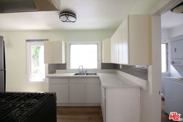 1028 N Hayworth Avenue, West Hollywood, CA 90046