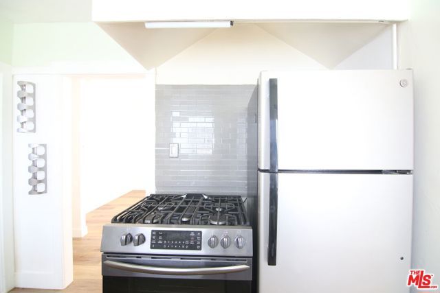 1028 N Hayworth Avenue, West Hollywood, CA 90046