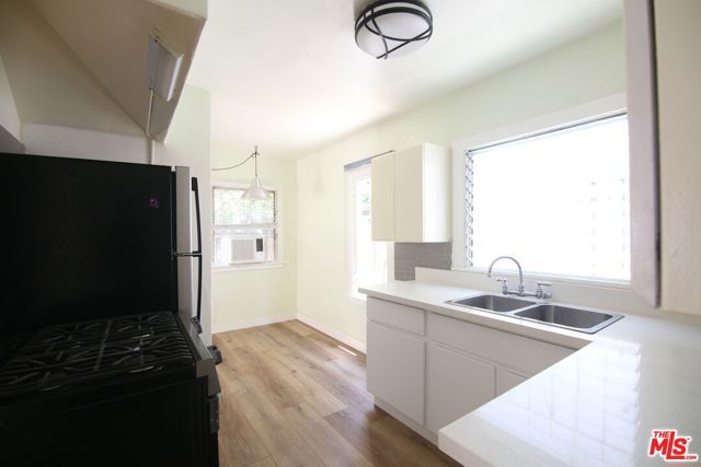 1028 N Hayworth Avenue, West Hollywood, CA 90046