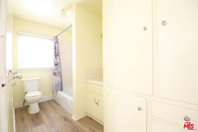 1028 N Hayworth Avenue, West Hollywood, CA 90046