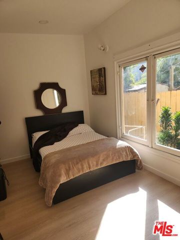 1028 N Hayworth Avenue, West Hollywood, CA 90046