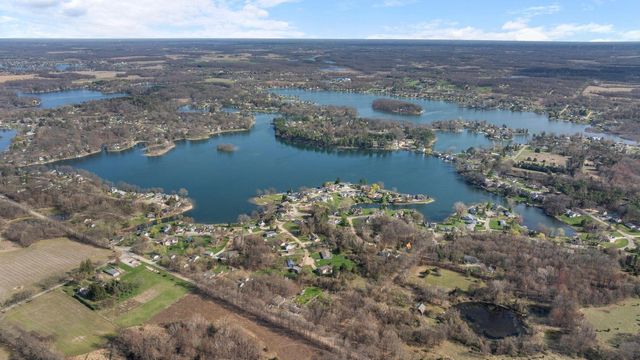 14750 Hilltop Drive, Cement City, MI 49233