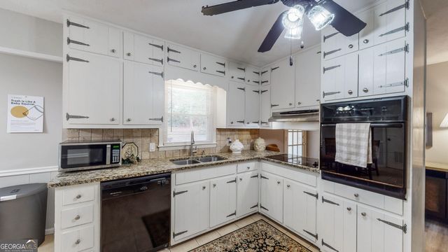 2628 Hickory Trail, Snellville, GA 30078