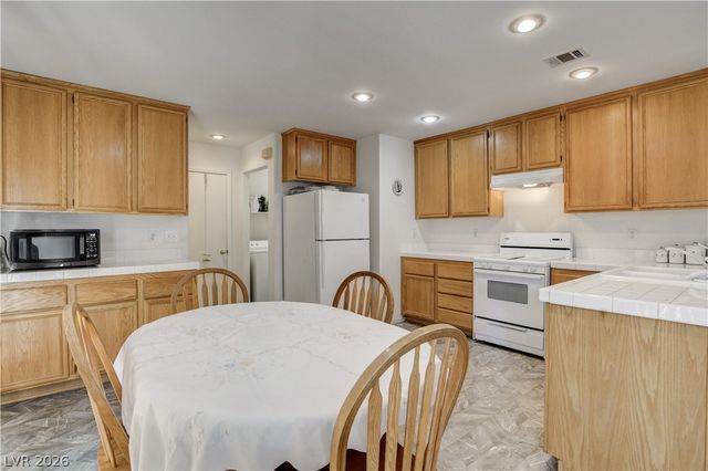 1207 Golden Spike Court, Henderson, NV 89014