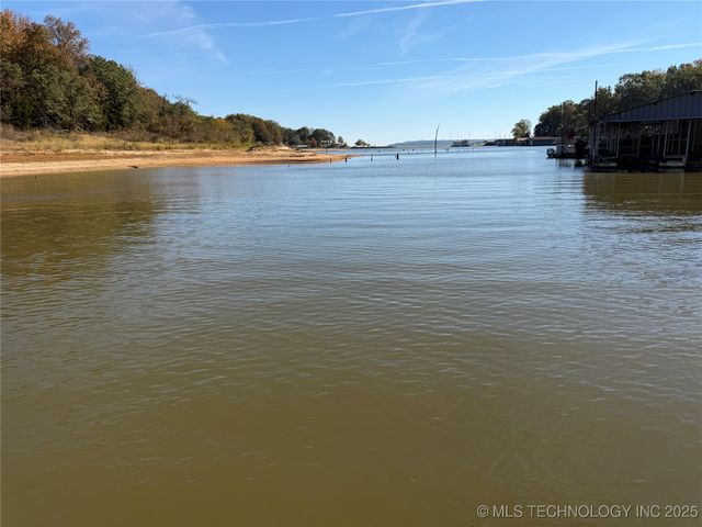 425671 E 1168 Road, Eufaula, OK 74432