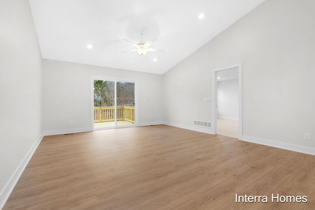 1573 N Village Circle, Kalamazoo, MI 49009