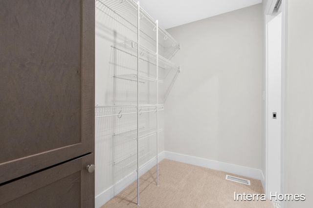 1573 N Village Circle, Kalamazoo, MI 49009