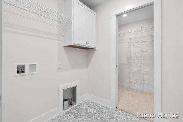 1573 N Village Circle, Kalamazoo, MI 49009