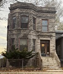 7408 S Maryland Avenue, Chicago, IL 60619