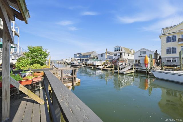 39 W 11th Road, Broad Channel, NY 11693