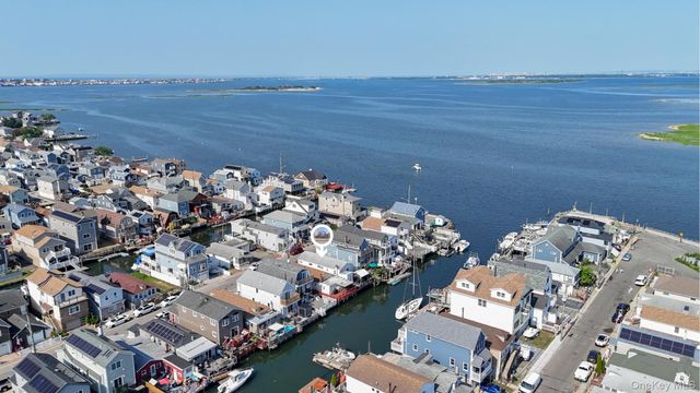 39 W 11th Road, Broad Channel, NY 11693