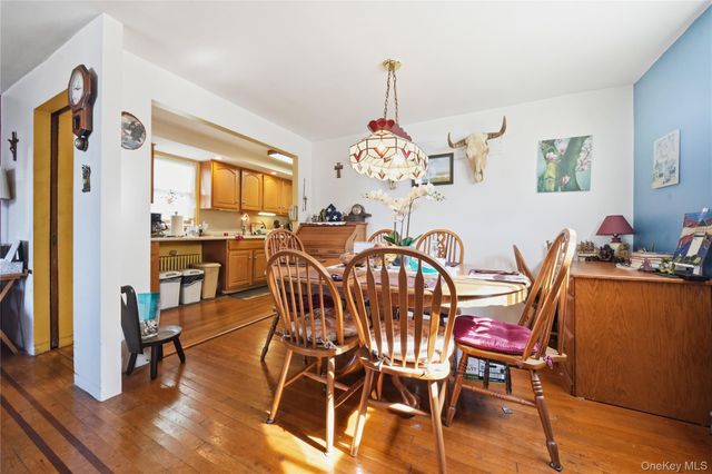 39 W 11th Road, Broad Channel, NY 11693