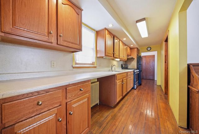 39 W 11th Road, Broad Channel, NY 11693