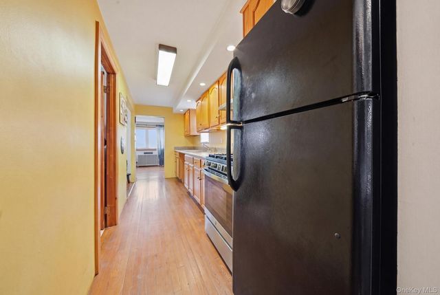39 W 11th Road, Broad Channel, NY 11693