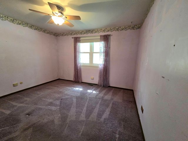 6705 Foxtree Avenue, Woodridge, IL 60517