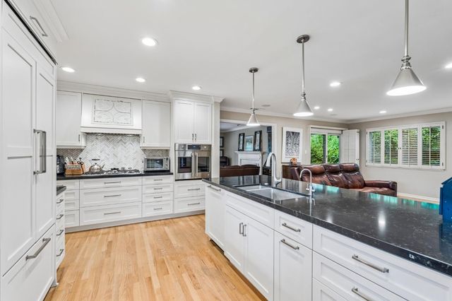 4921 Brightwood Ct, Carmichael, CA 95608