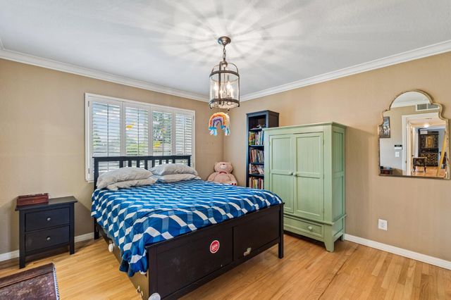 4921 Brightwood Ct, Carmichael, CA 95608