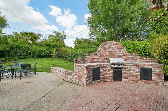 4921 Brightwood Ct, Carmichael, CA 95608