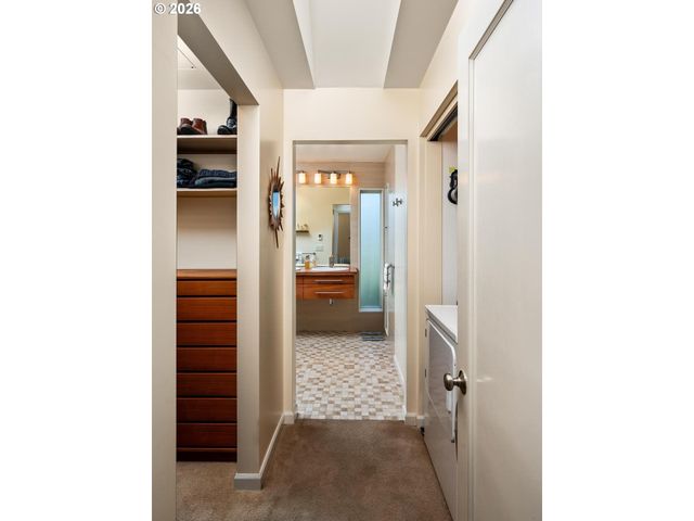 1021 Sw STEPHENSON Ct, Portland, OR 97219