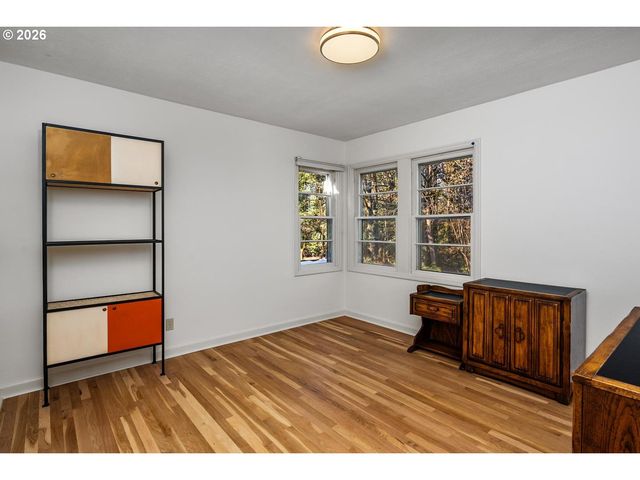 1021 Sw STEPHENSON Ct, Portland, OR 97219