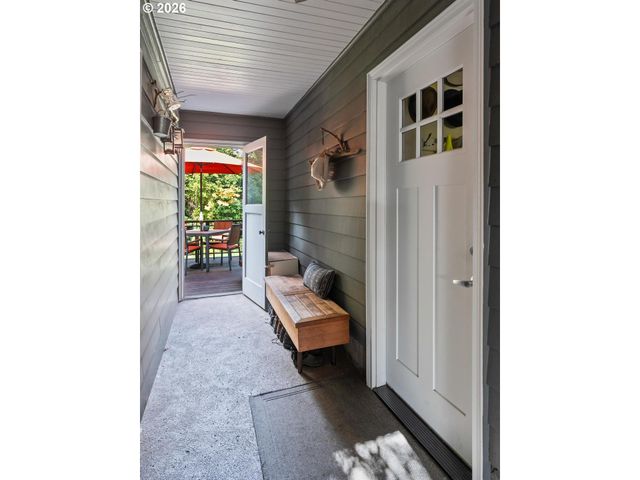 1021 Sw STEPHENSON Ct, Portland, OR 97219