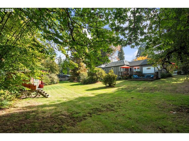 1021 Sw STEPHENSON Ct, Portland, OR 97219