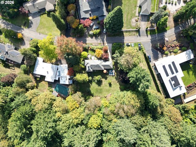 1021 Sw STEPHENSON Ct, Portland, OR 97219