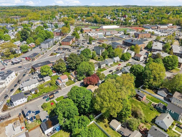 11 Hartlawn Rd, Boston, MA 02132
