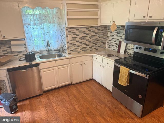 517 W MIDVALE AVE, Philadelphia, PA 19144