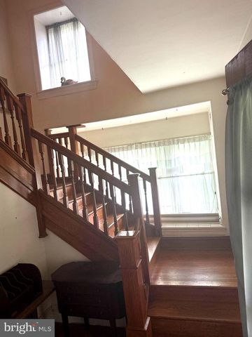 517 W MIDVALE AVE, Philadelphia, PA 19144