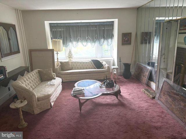 517 W MIDVALE AVE, Philadelphia, PA 19144