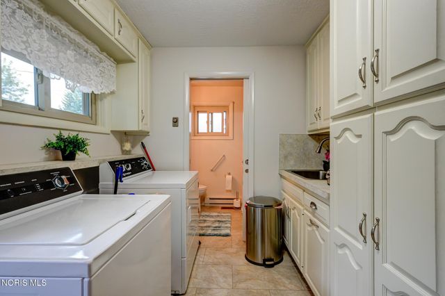 1031 Miller Road, Northwood, OH 43619