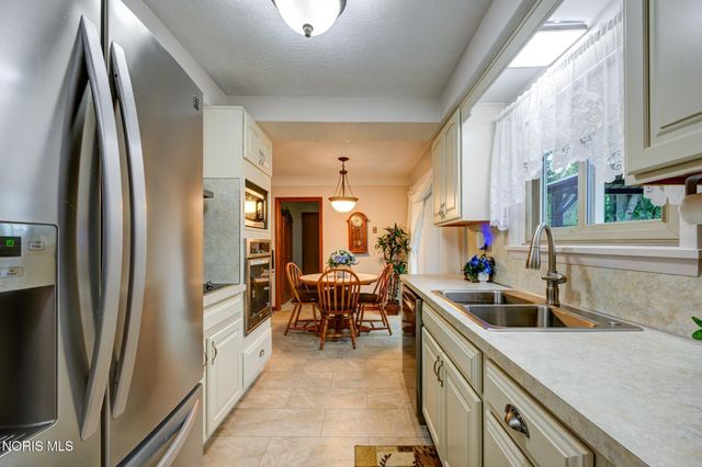 1031 Miller Road, Northwood, OH 43619