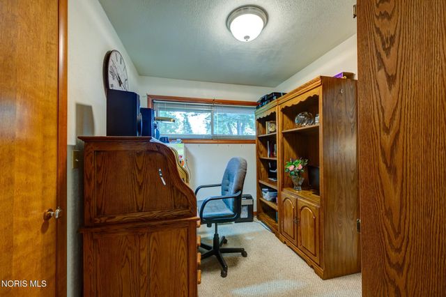1031 Miller Road, Northwood, OH 43619