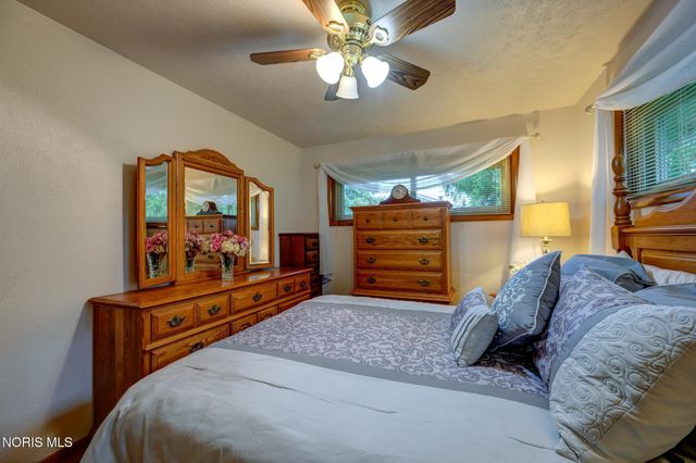 1031 Miller Road, Northwood, OH 43619