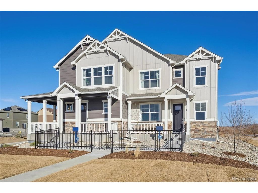 922 Logan Peak Way, Berthoud, CO 80513