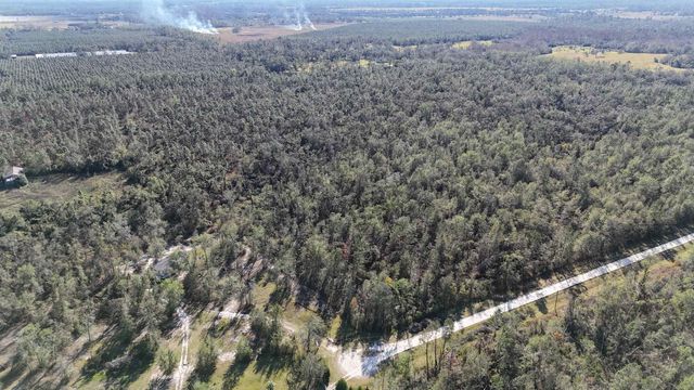 Vacant SE Blackhawk Drive, Lee, FL 32059