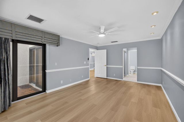 65 Balfour Road E, Palm Beach Gardens, FL 33418