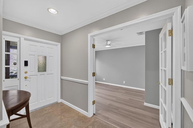 65 Balfour Road E, Palm Beach Gardens, FL 33418