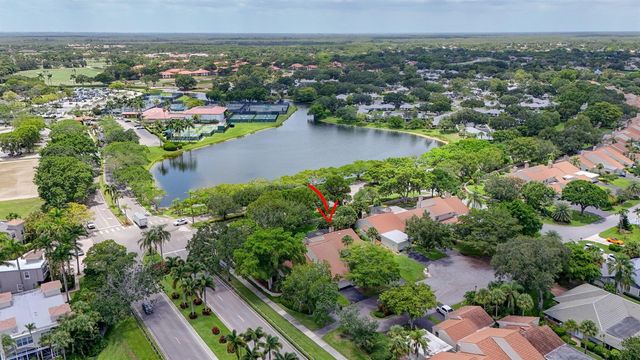 65 Balfour Road E, Palm Beach Gardens, FL 33418