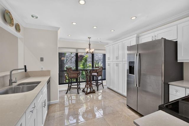 65 Balfour Road E, Palm Beach Gardens, FL 33418